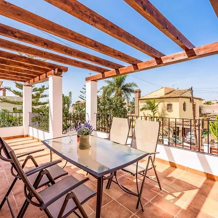 Villa El Algarrobo *