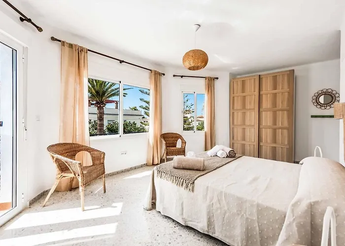 El Algarrobo * 内尔哈